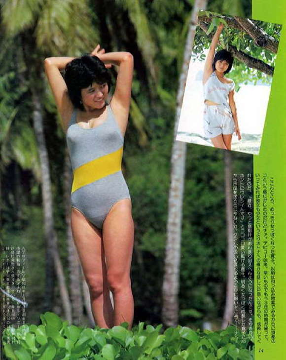 三田寛子　股間 