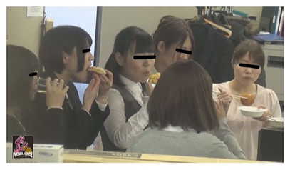 便所盗撮ピクチャ02